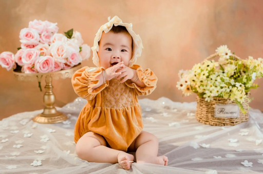 任丘宝宝吐舌头怎么回事